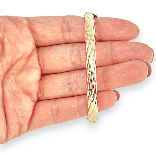 GOLD DEAL | 9ct Gold Billowed Hollow Bangle Bracelet