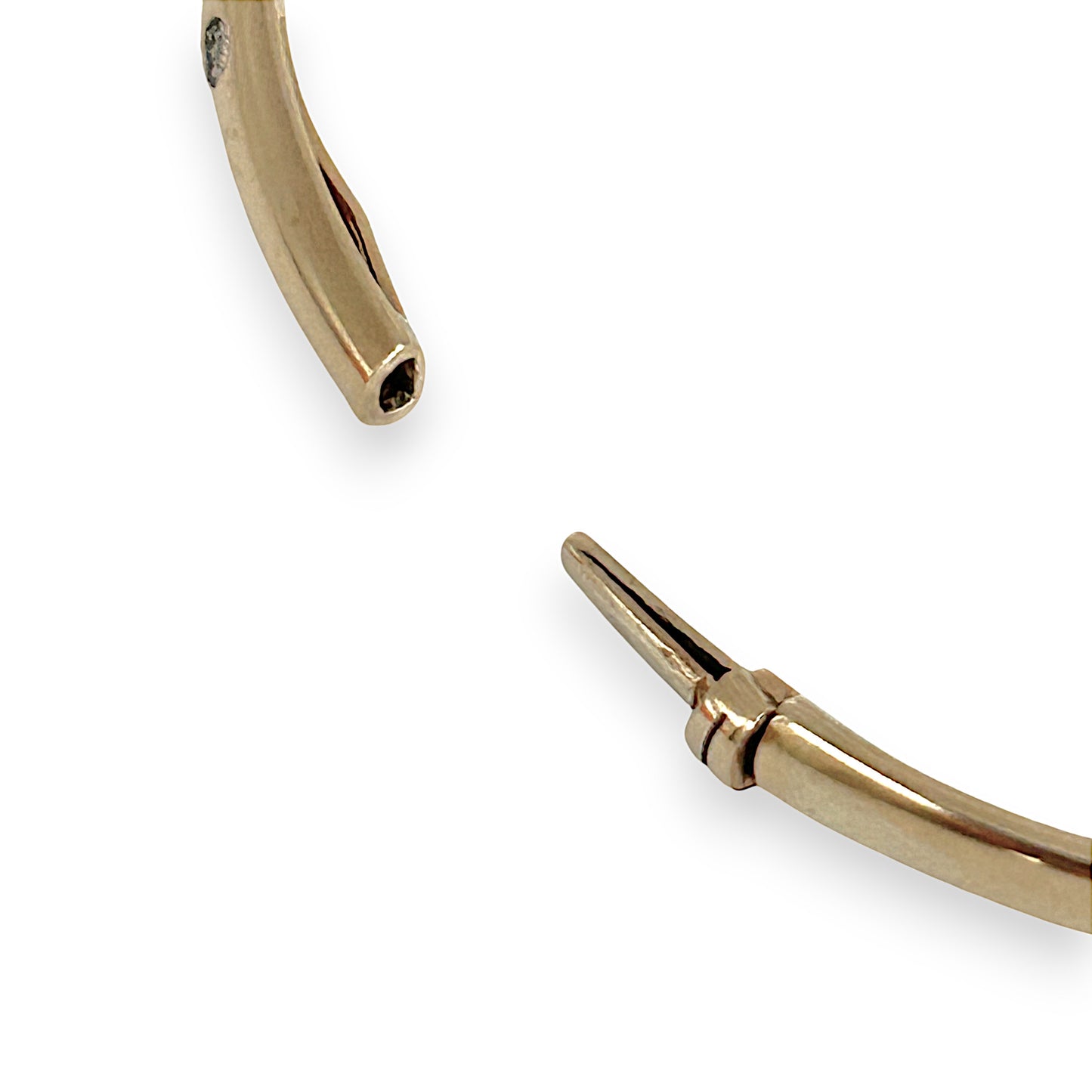 GOLD DEAL | 9K Gold Etoile Snap Bangle with Diamonds