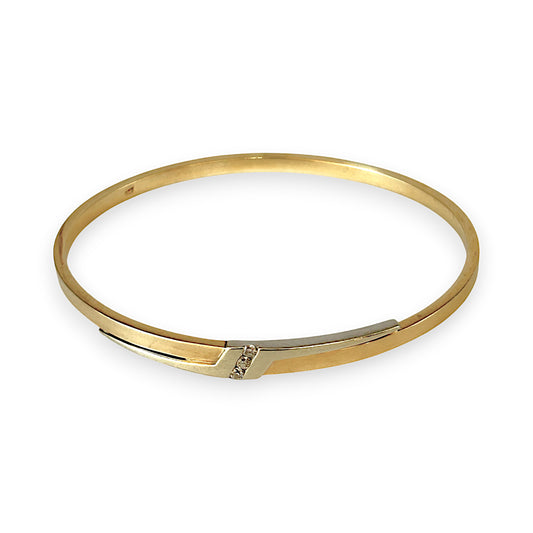GOLD DEAL | 9ct Y/W Gold Stylish Oval Bangle Triple Diamonds Valuation $3,700
