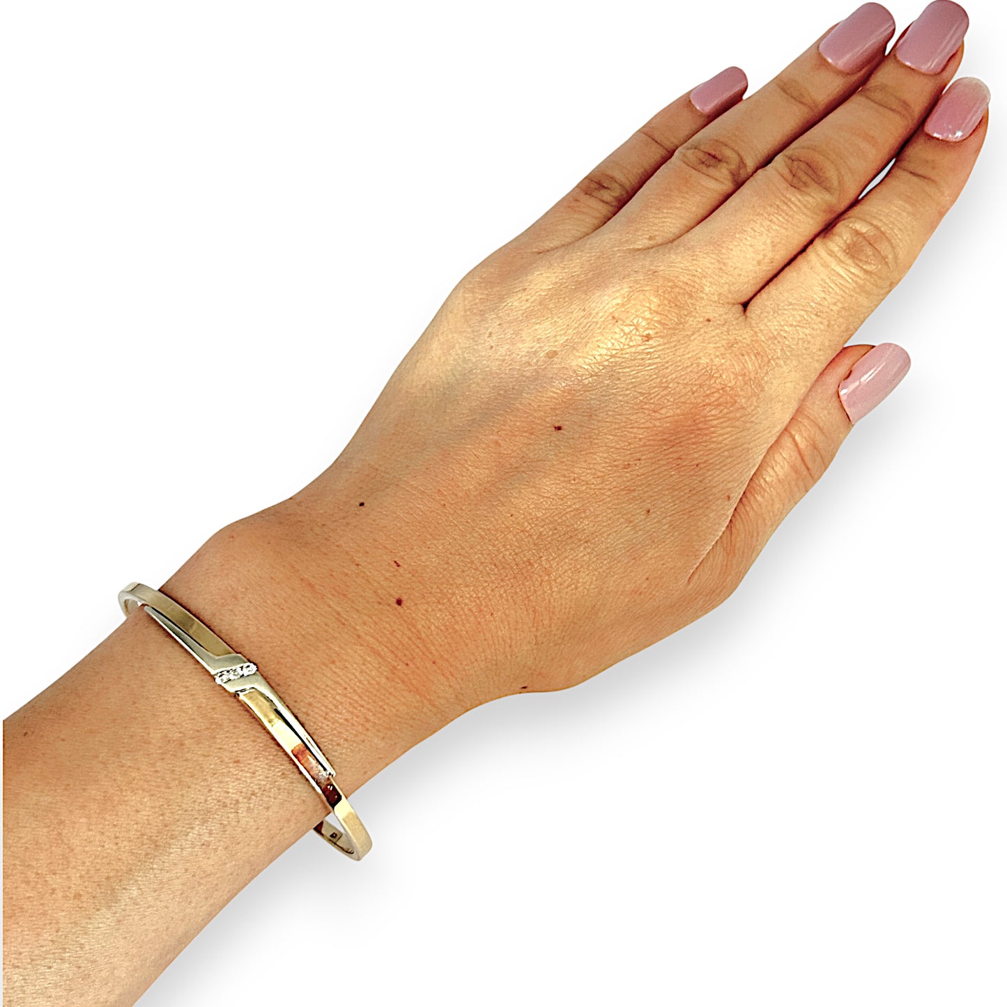 GOLD DEAL | FLASH SALE 9ct Y/W Gold Stylish Oval Bangle Triple Diamonds Valuation $3,700