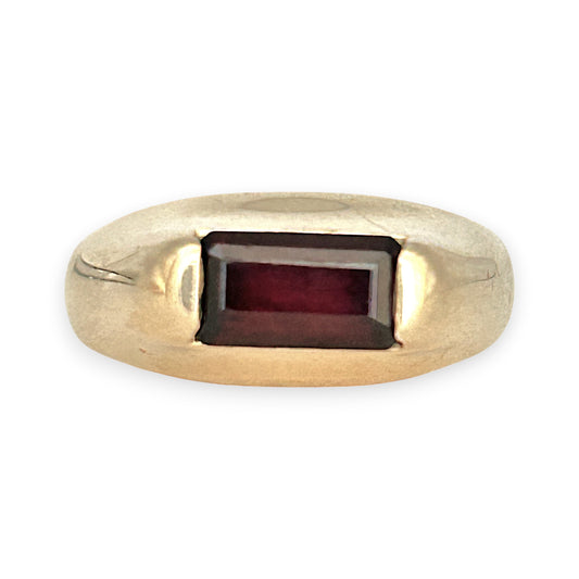 GOLD DEAL | 9ct (9K) Gold Garnet Forge Ring Size X