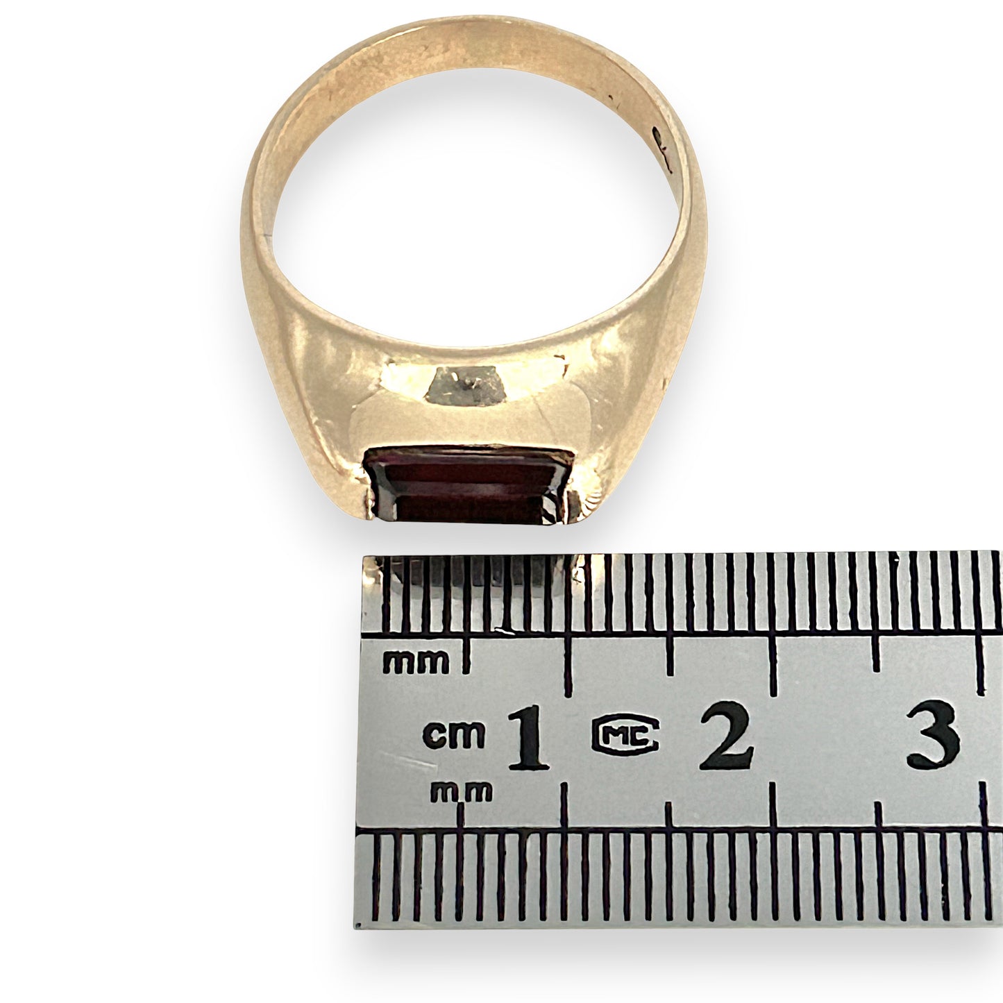GOLD DEAL | 9ct (9K) Gold Garnet Forge Ring Size X