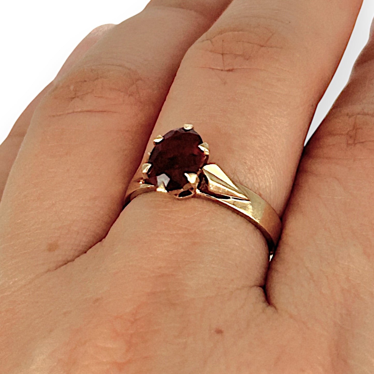 GOLD DEAL | 9ct (9K) Gold Elegant Ruby Accent Ring