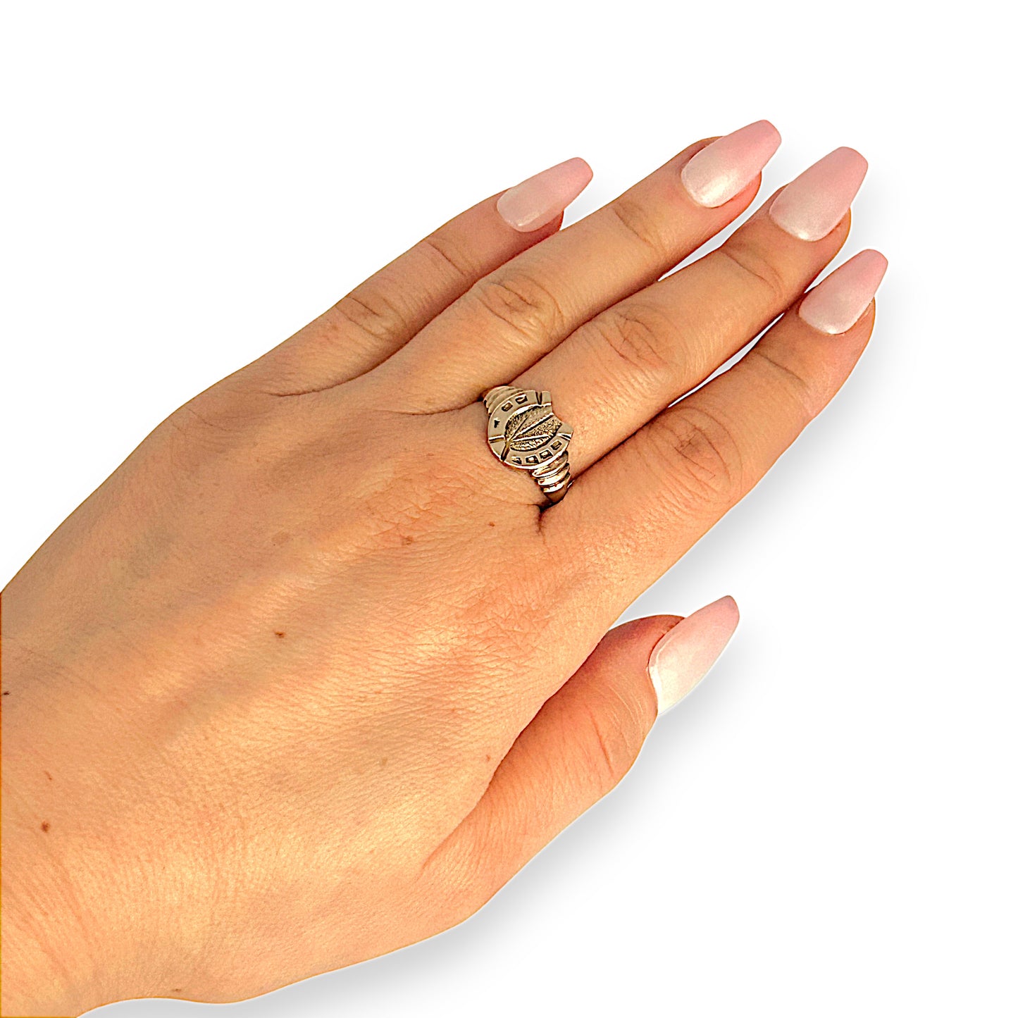 GOLD DEAL | FLASH SALE 9ct (9K) Gold Vintage Shield Crest Ring Size Q1/2