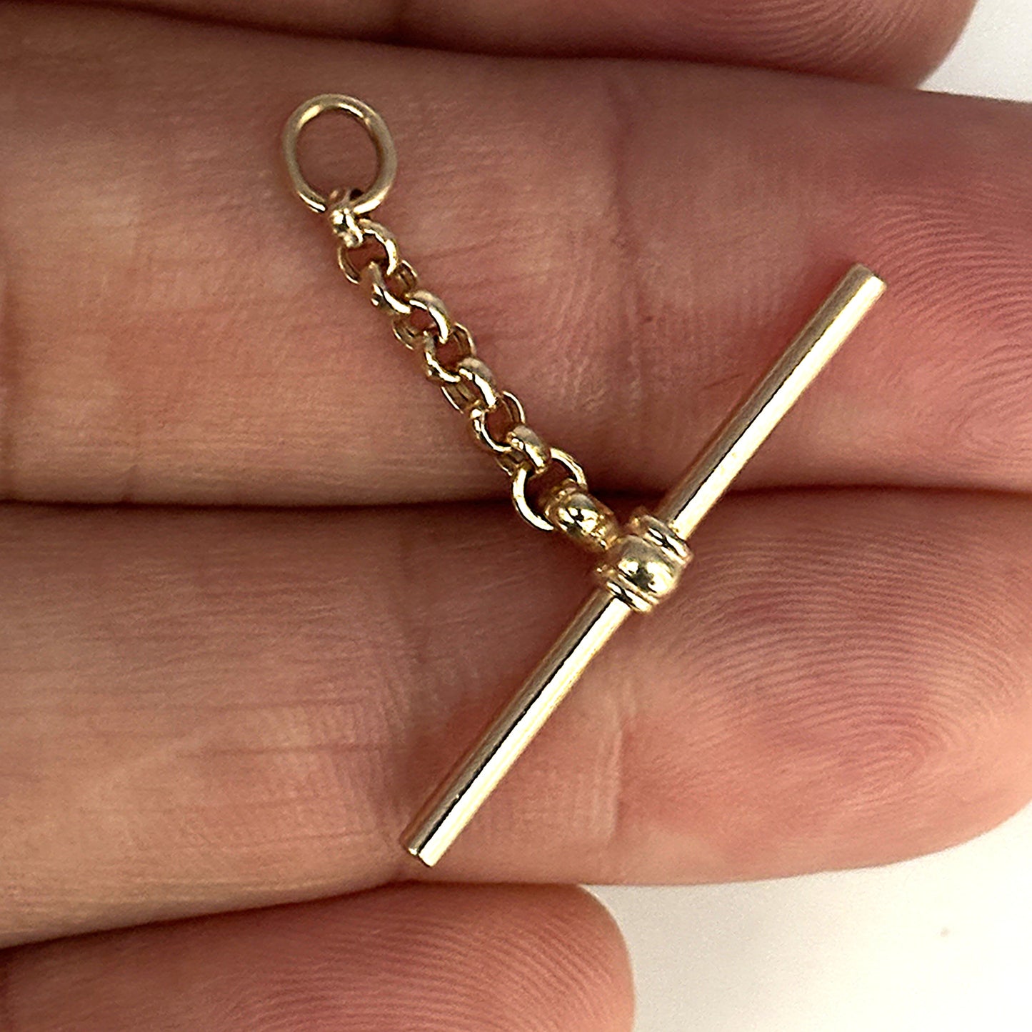 GOLD DEAL | 9K Gold Lustrous T Bar Belcher Link Pendant
