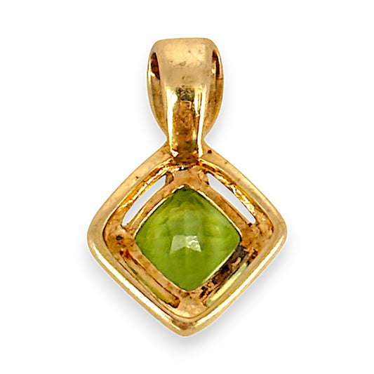 GOLD DEAL | 9K Gold Natural Peridot & Diamonds Pendant