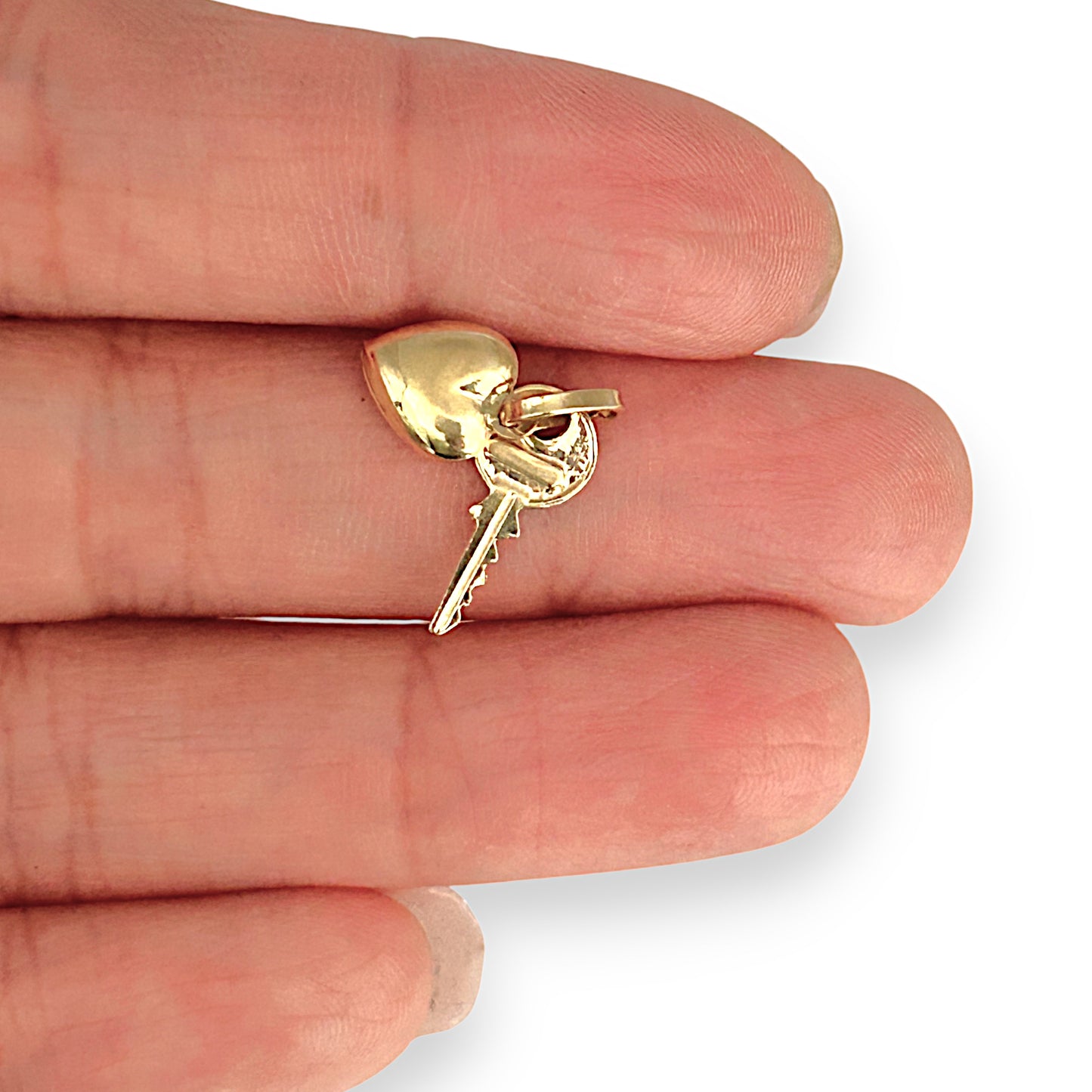 GOLD DEAL | 18K Gold Heart & Key Charm / Pendant, As New