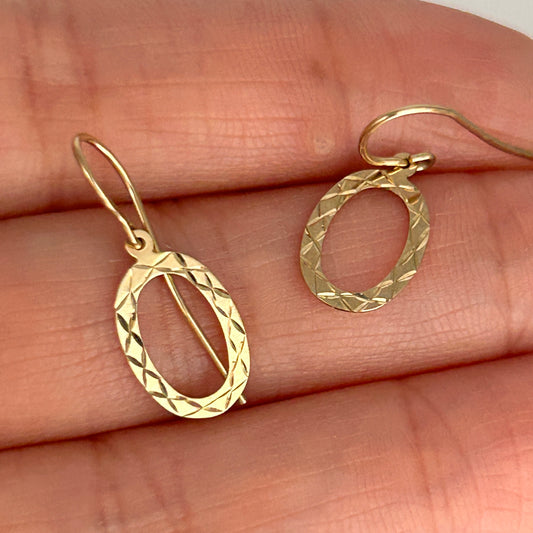 GOLD DEAL | 9K (9ct) Gold Oval Drop Earrings -  Lightweight