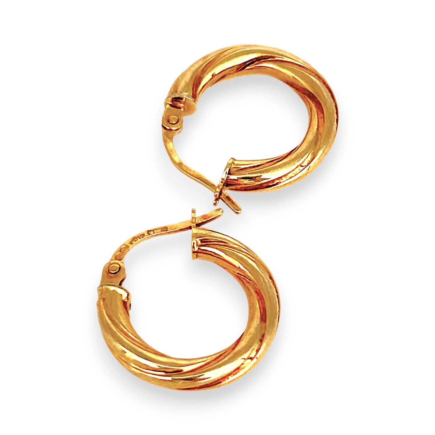 GOLD DEAL | 9ct (9K) Gold Refurbished Everyday Swirl Hoop Earrings 16.9mm x 2.9mm