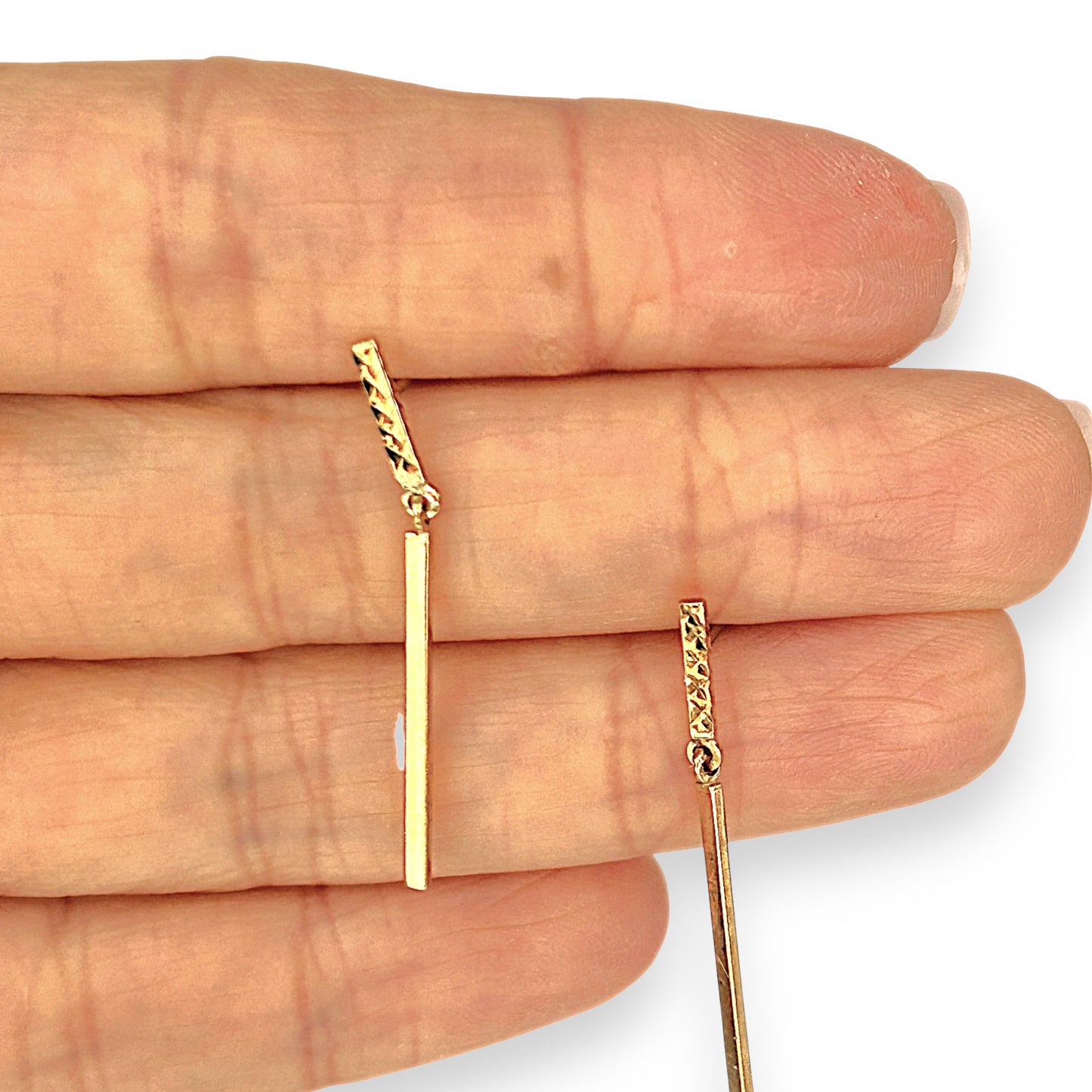 GOLD DEAL | 9ct (9K) Gold Refurbished Gleaming Elegance Drop Earrings 3.2cm
