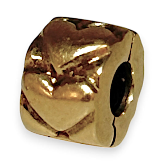 14K Gold Pandora Hearts Solid Gold Clip Charm. R # 1158