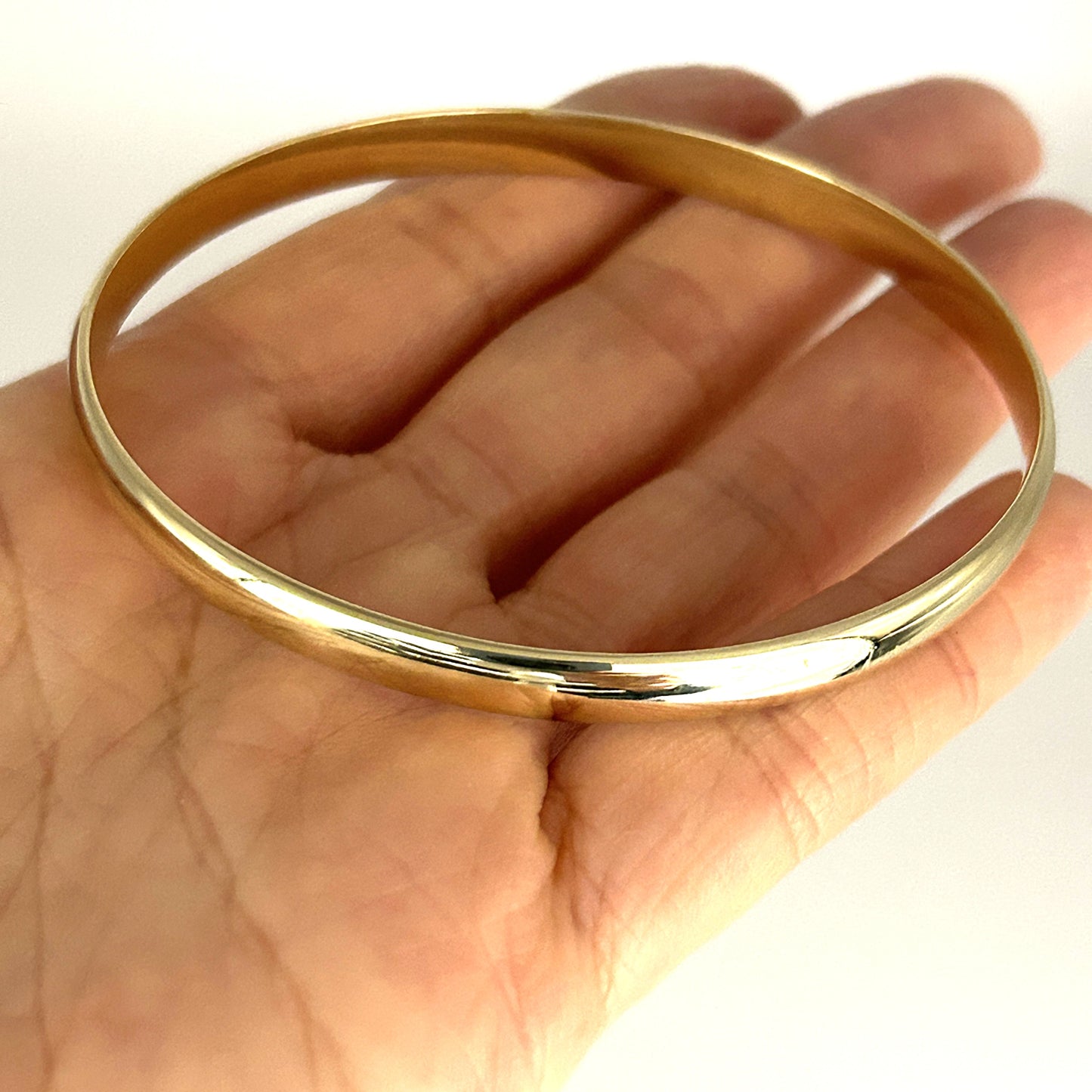 GOLD DEAL | 9ct (9K) Gold Refurbished Handmade Oval Bangle Valuation $5,300