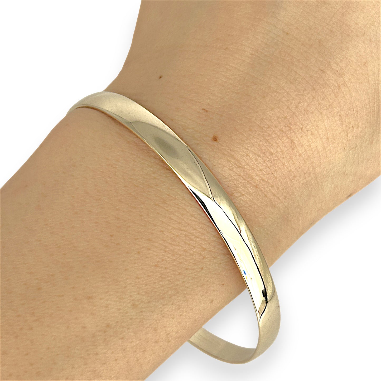 GOLD DEAL | 9ct (9K) Gold Refined Elegance Refurbished Bangle Valuation $3,700