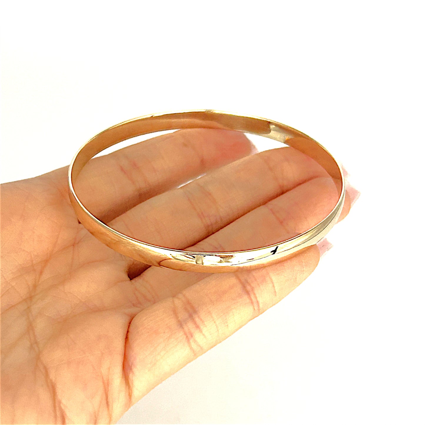 GOLD DEAL | 9ct (9K) Gold Refined Elegance Refurbished Bangle Valuation $3,700