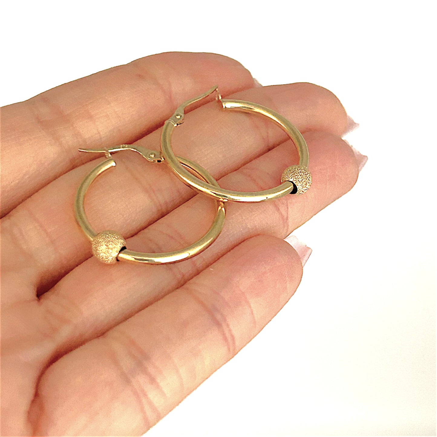GOLD DEAL | 9ct (9K) Gold Hoop 26.9cm Earrings With Textured Sphere