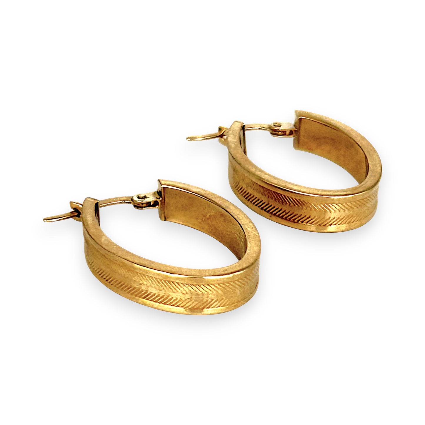 GOLD DEAL | 9ct (9K) Gold Textured Oval Hoop Earrings - Refurbished