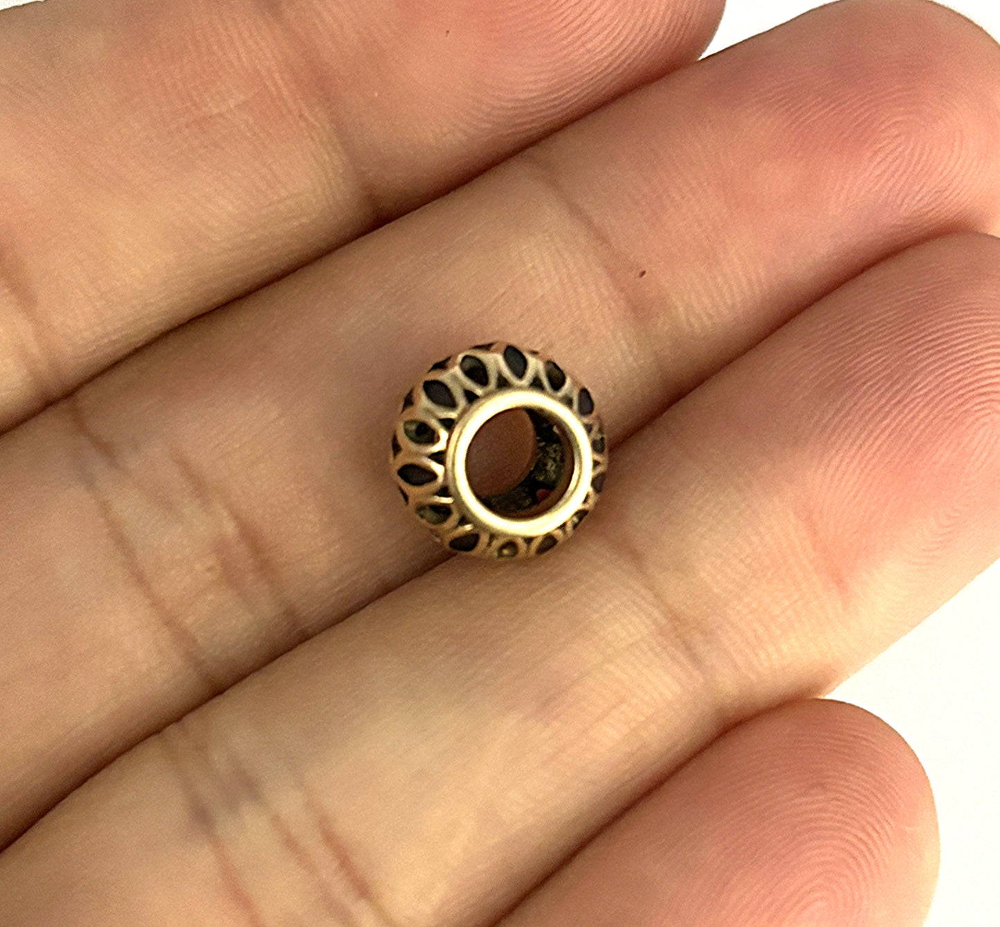 GOLD DEAL | 9ct (9K) Gold Lattice Elegance Charm with Black Contrast