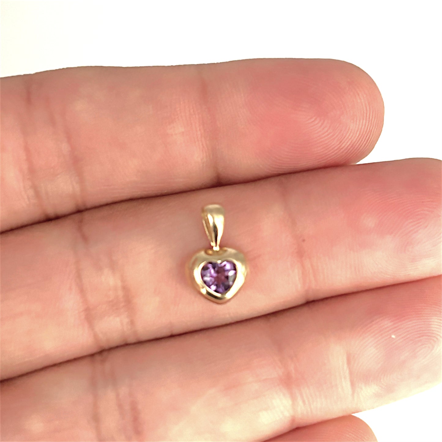 GOLD DEAL | 9ct (9K) Gold Heart-Shaped Amethyst Pendant