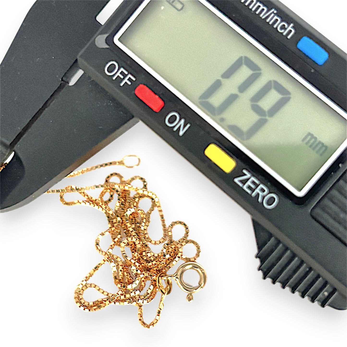 GOLD DEAL | 9ct (9K) Gold Italian Sleek Soft Feel Box Refurbished Chain 55cm