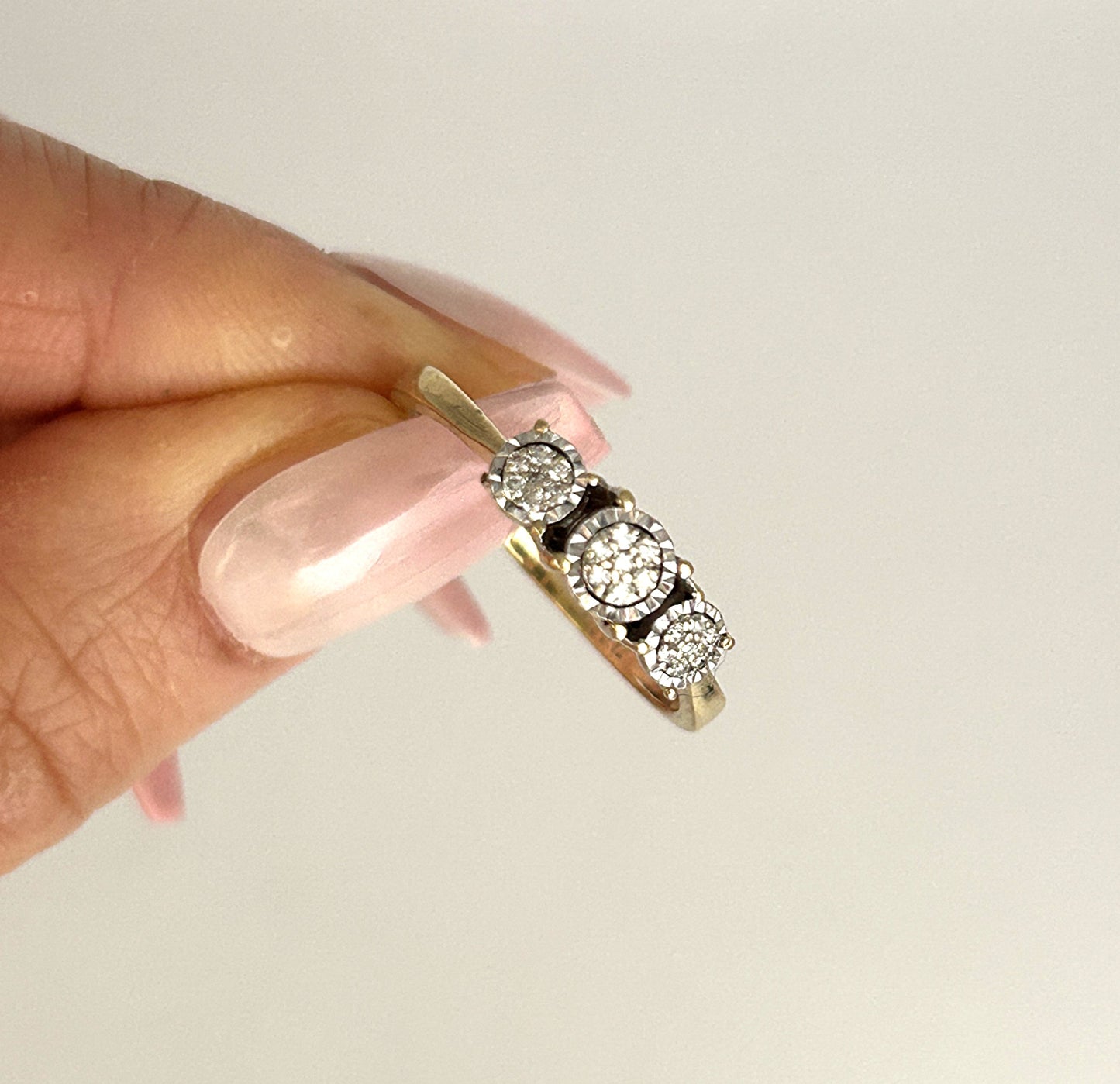 GOLD DEAL | 9ct (9K) Gold Trio Cluster Diamond Ring Diamond 0.12ct Size S