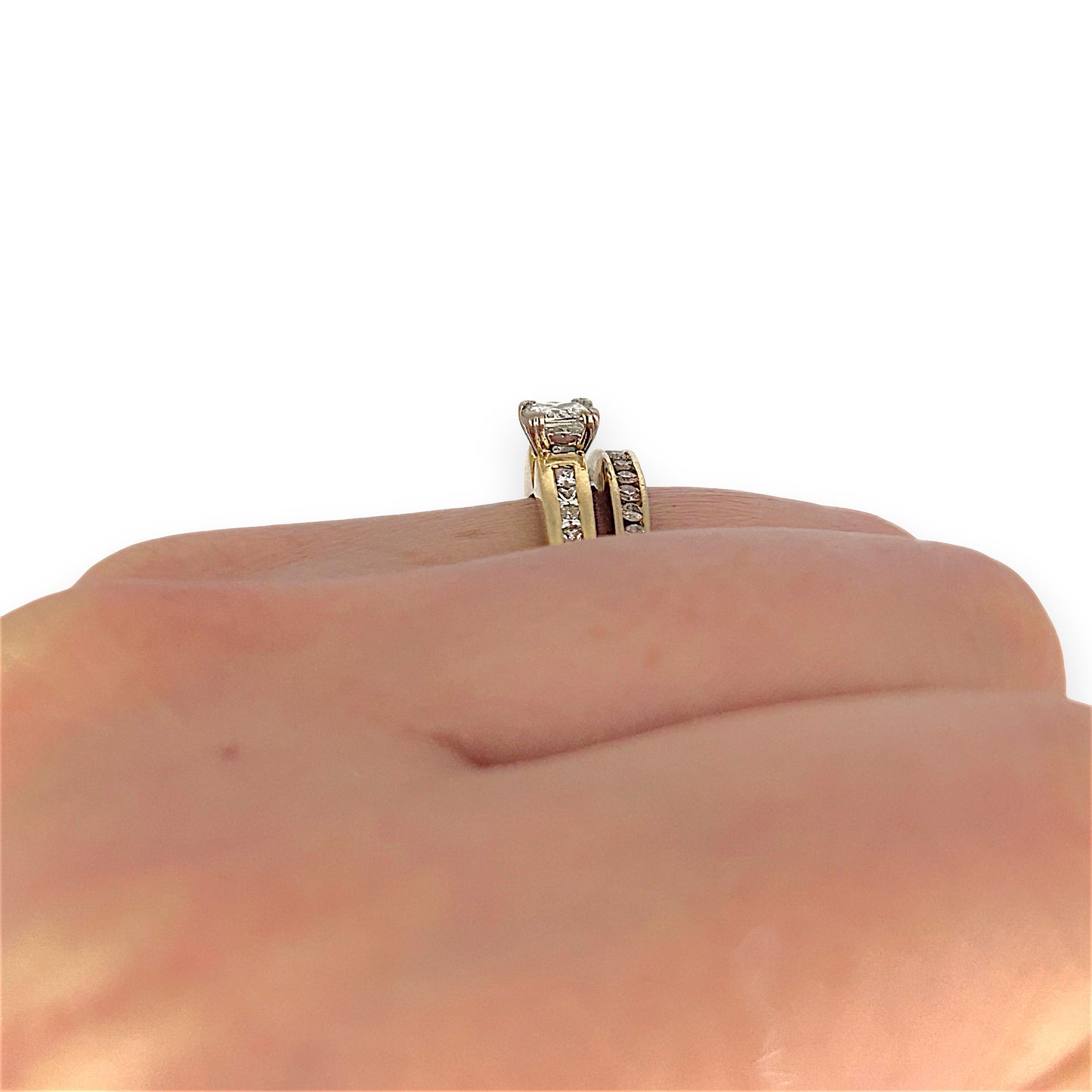 GOLD DEAL | 9ct (9K) Gold Solitaire Diamond 0.61ct Refurbished Ring Set Valuation $4,750