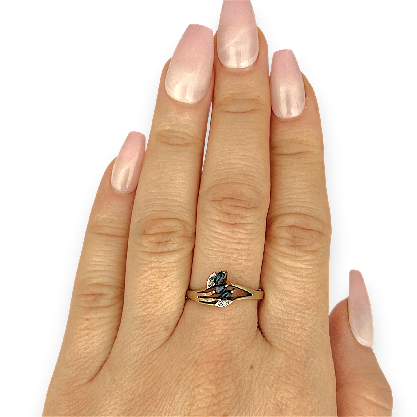 GOLD DEAL | 9ct Gold Modern Artistic Flair Sapphire & Diamonds Ring