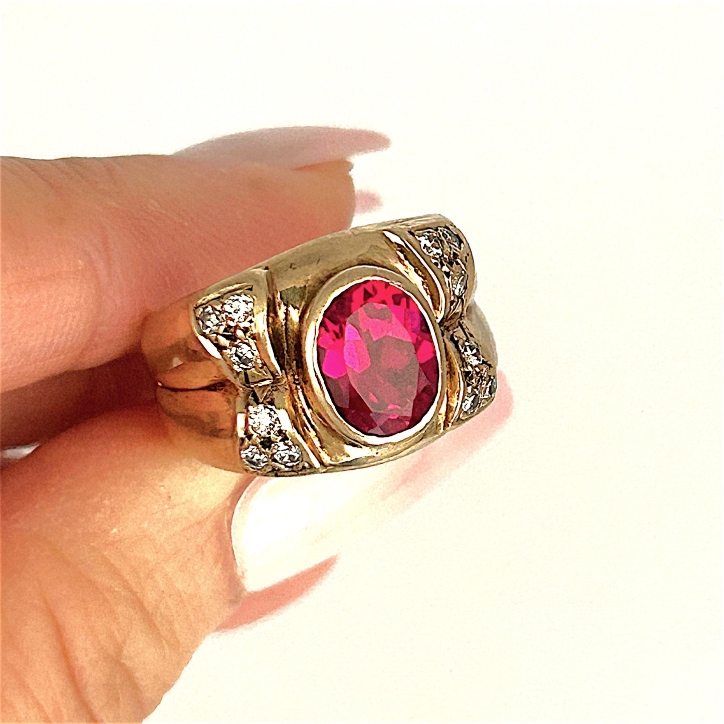 GOLD DEAL | 9ct (9K) Gold Royal Flame Ruby & CZ Dress Ring Valuation $2,400