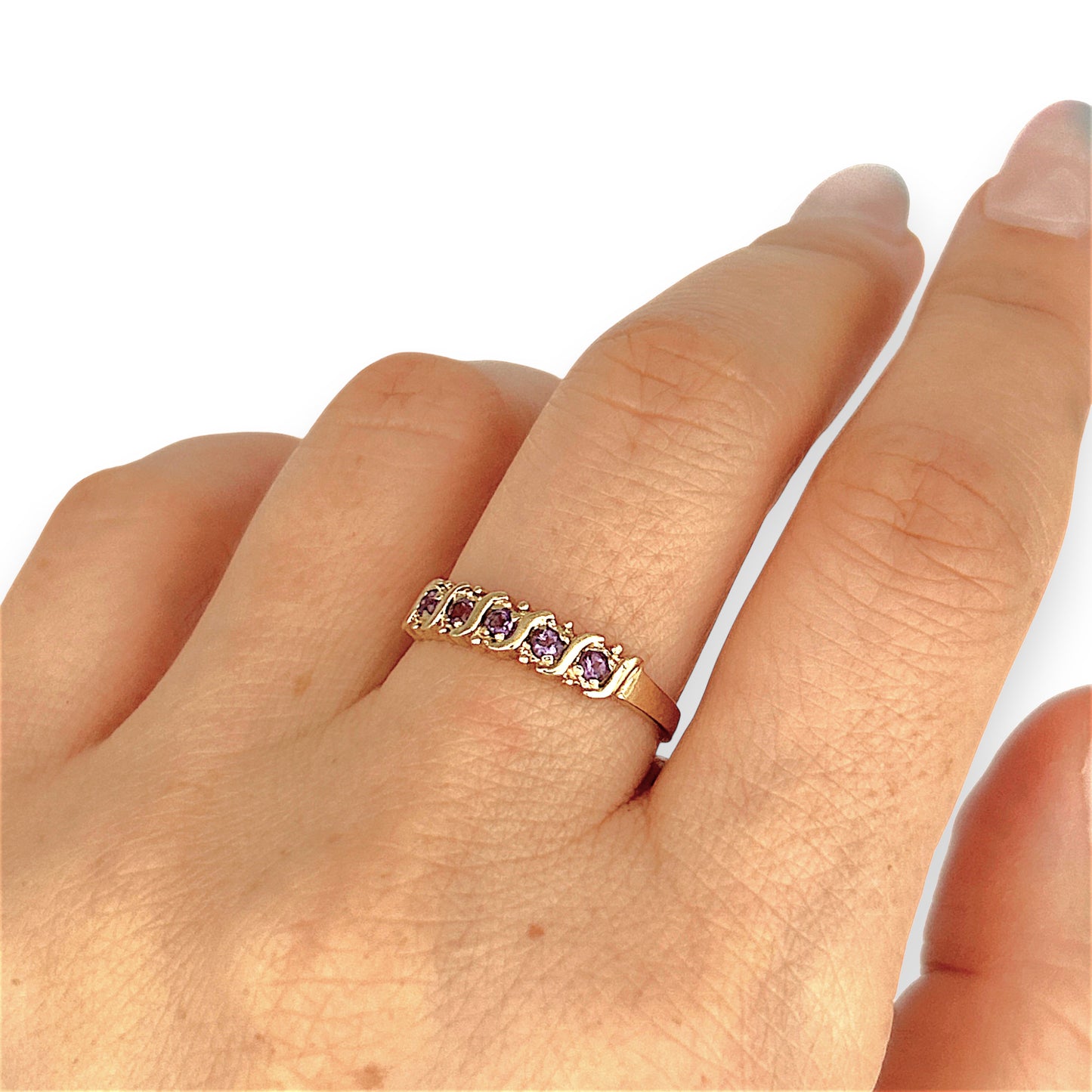 GOLD DEAL | 9ct Gold Refurbished Amethyst Wave Ring Size O