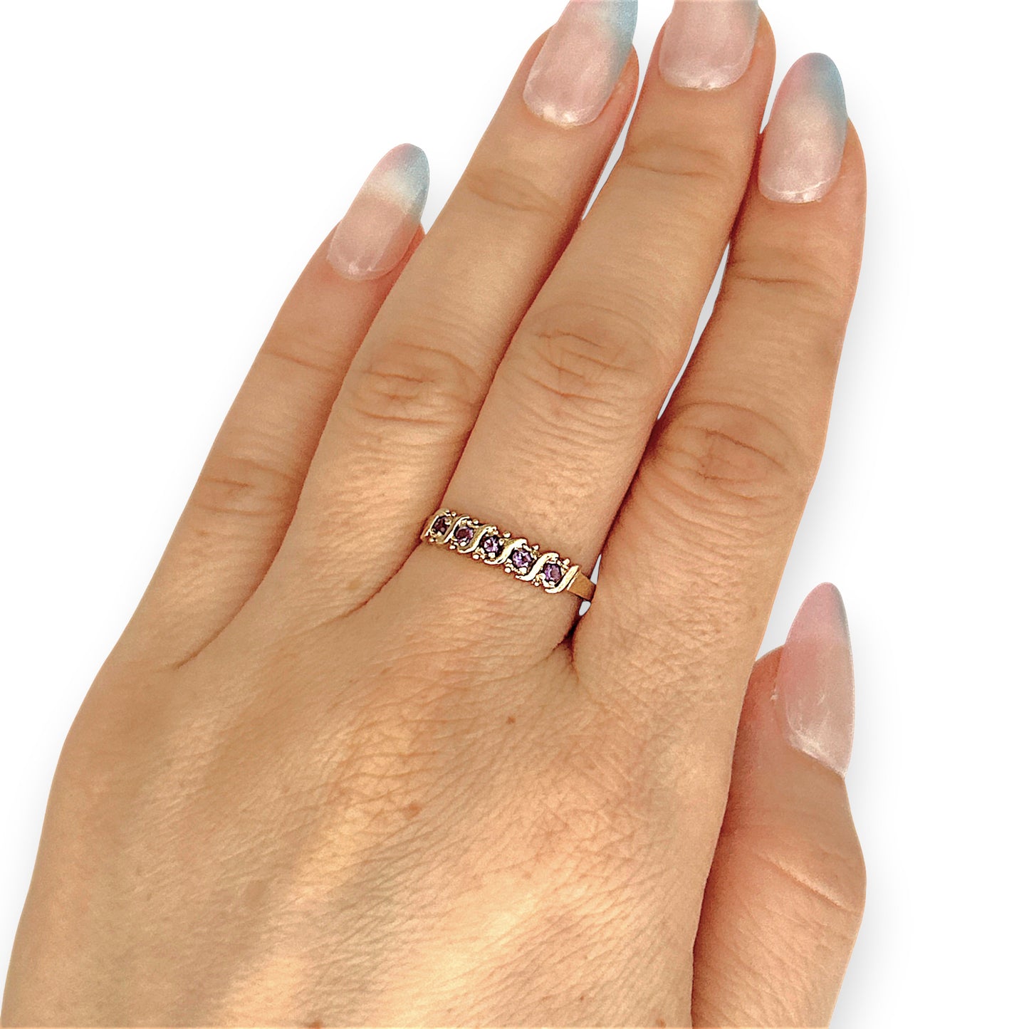 GOLD DEAL | 9ct Gold Refurbished Amethyst Wave Ring Size O