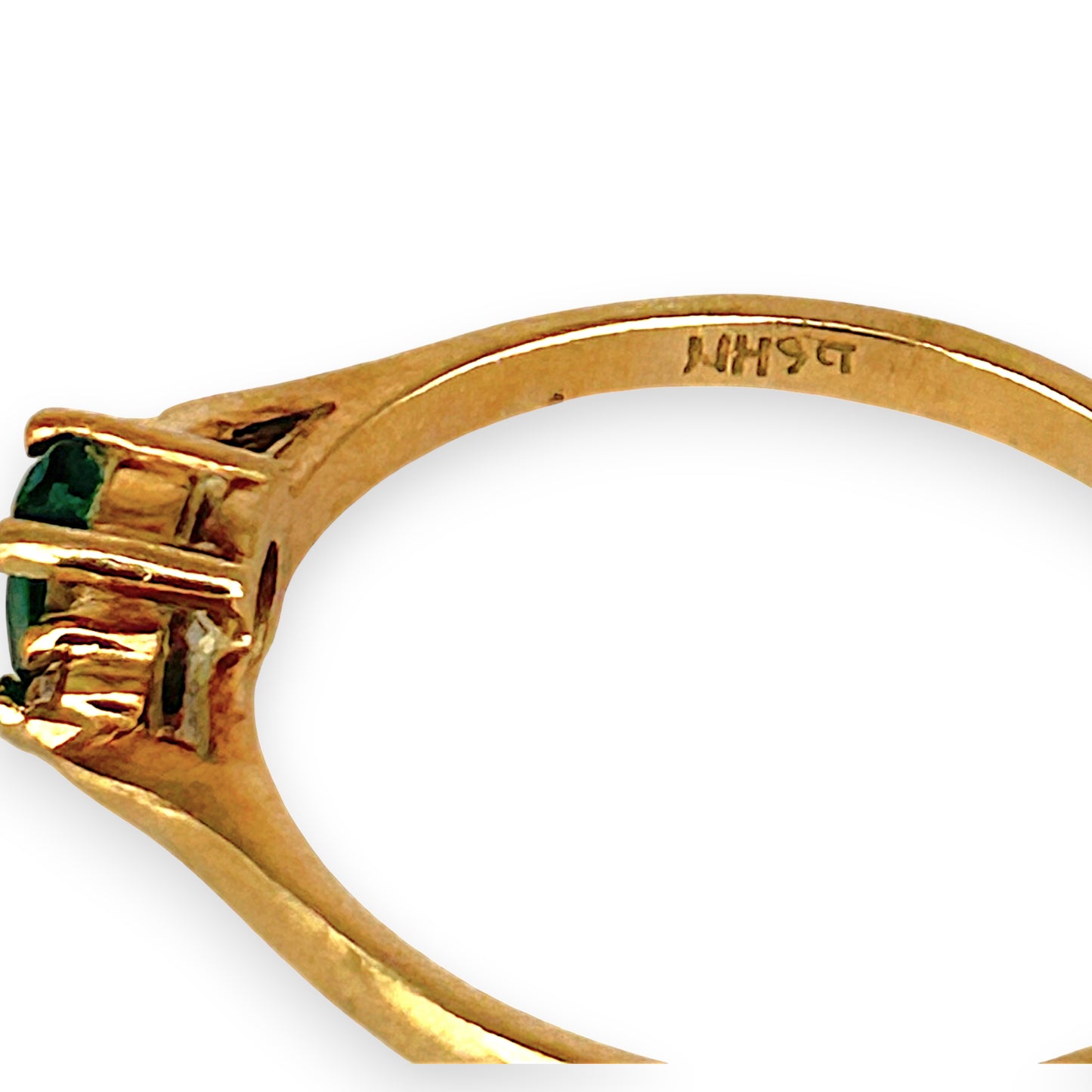 GOLD DEAL | 9ct Gold Embrace Ring – Vivid Emerald & Diamond Accents