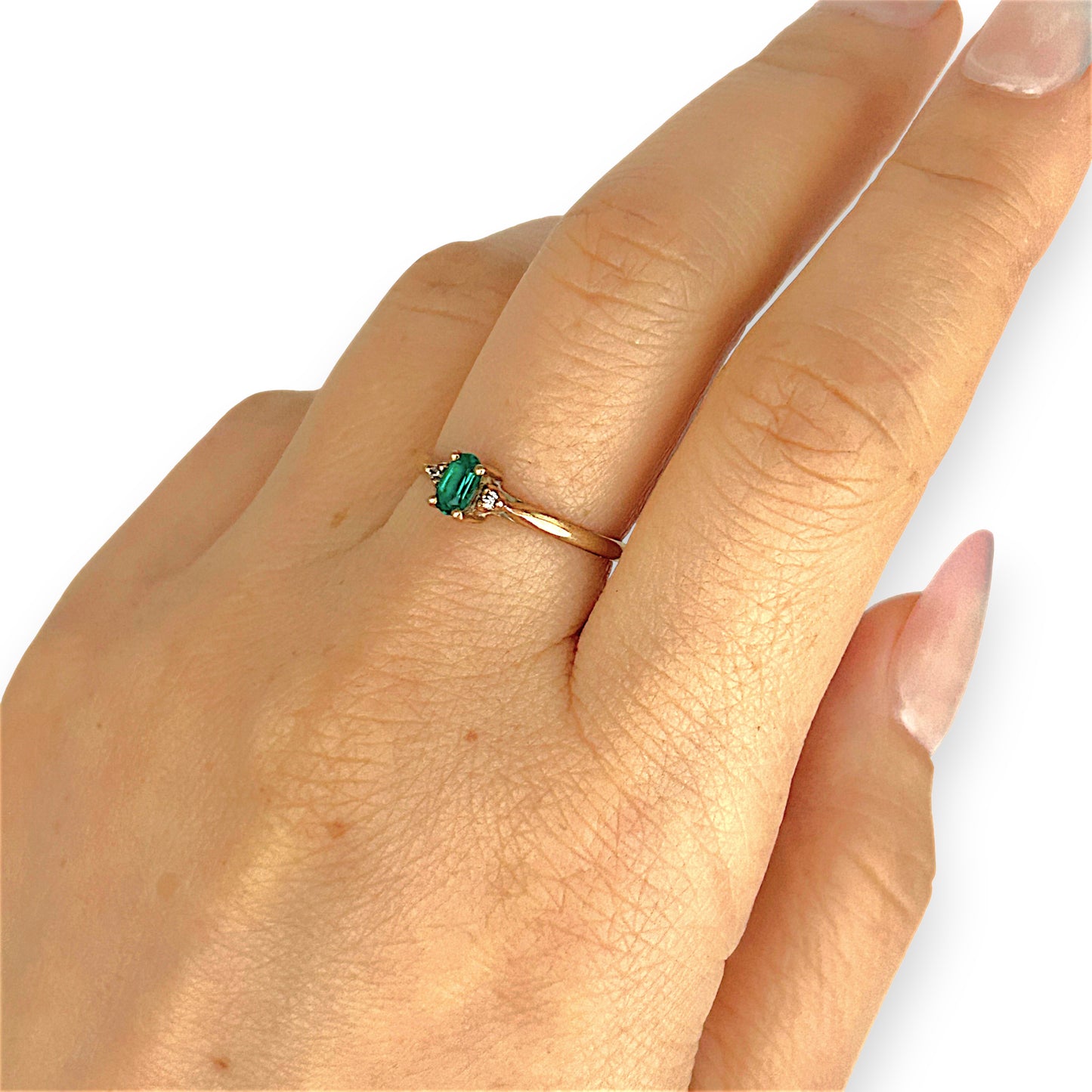 GOLD DEAL | 9ct Gold Embrace Ring – Vivid Emerald & Diamond Accents
