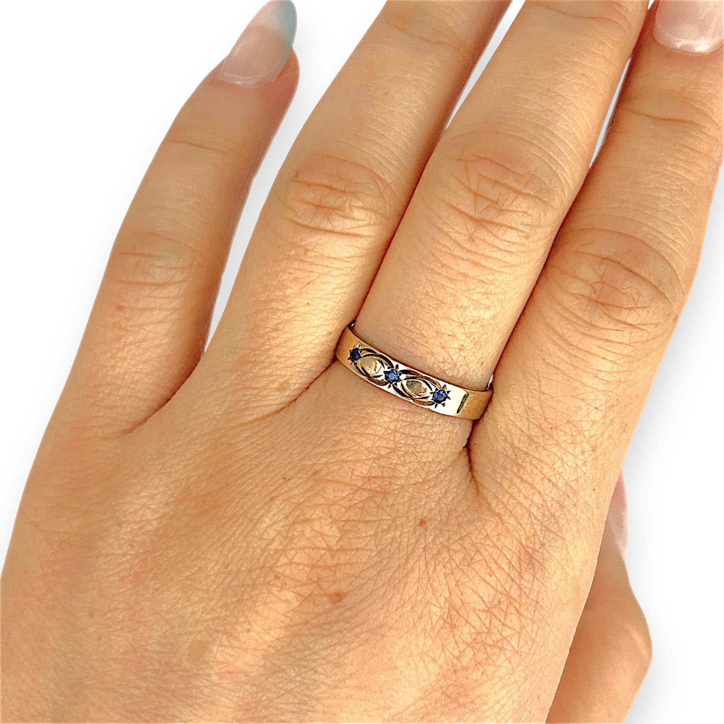 GOLD DEAL | 9ct Gold Celestial Band – Blue Sapphire Star Trio