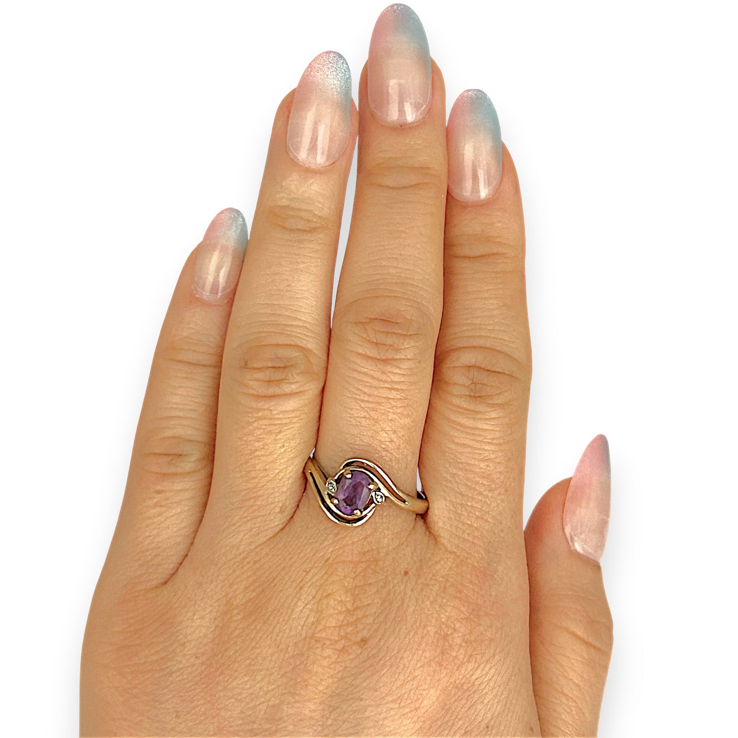 GOLD DEAL | 9ct Gold Graceful Amethyst & Diamond Wave Ring