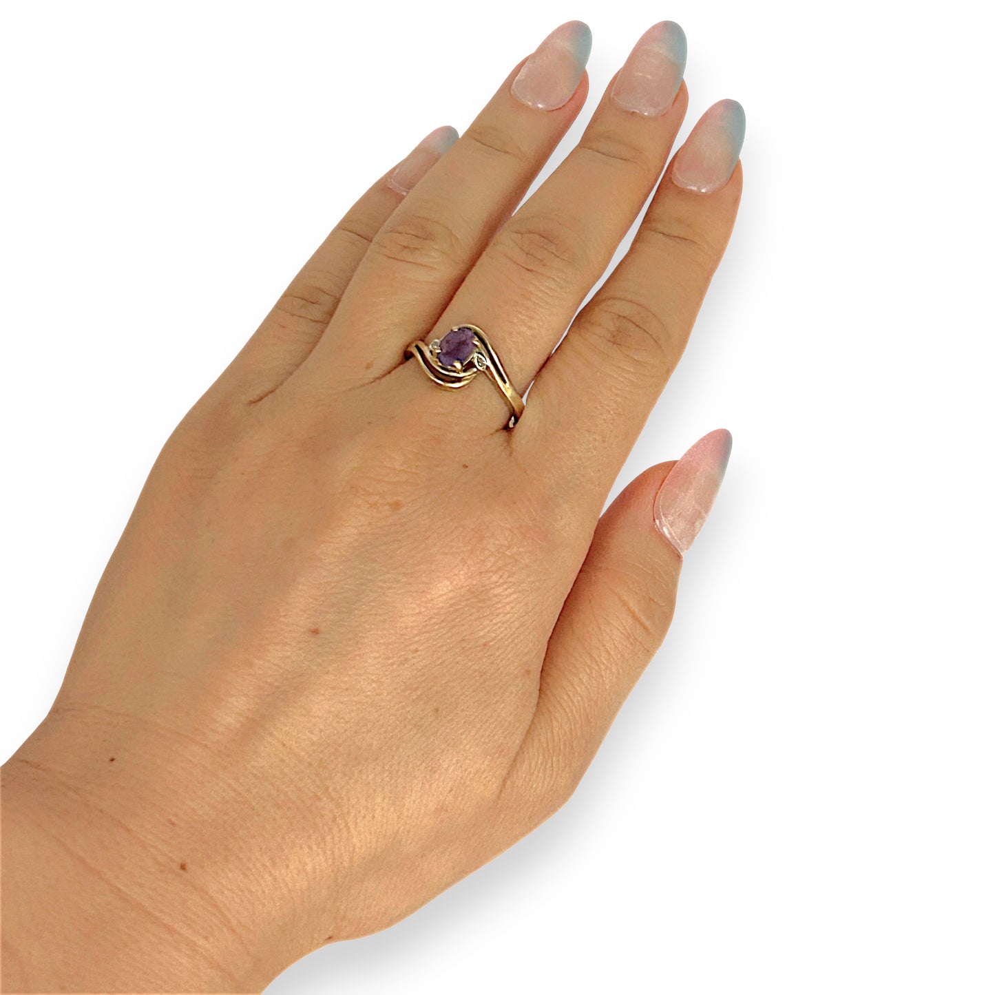 GOLD DEAL | 9ct Gold Graceful Amethyst & Diamond Wave Ring
