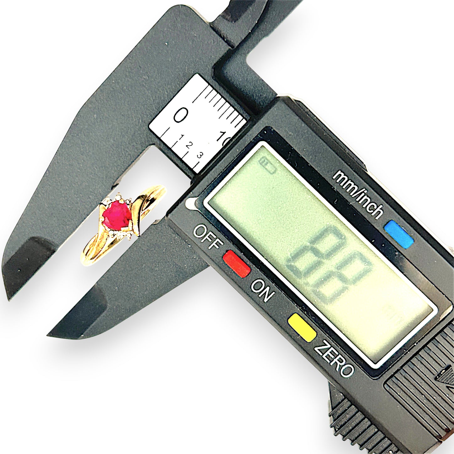 GOLD DEAL | 9ct Gold Heart-Shaped Ruby and Diamond Ring – A Promise in Crimson