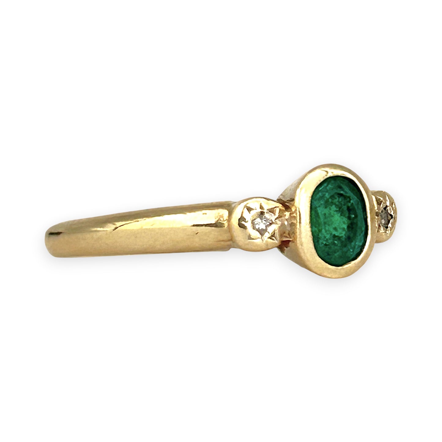 GOLD DEAL | 9kt Gold Emerald Heirloom Ring Size Z 1/2