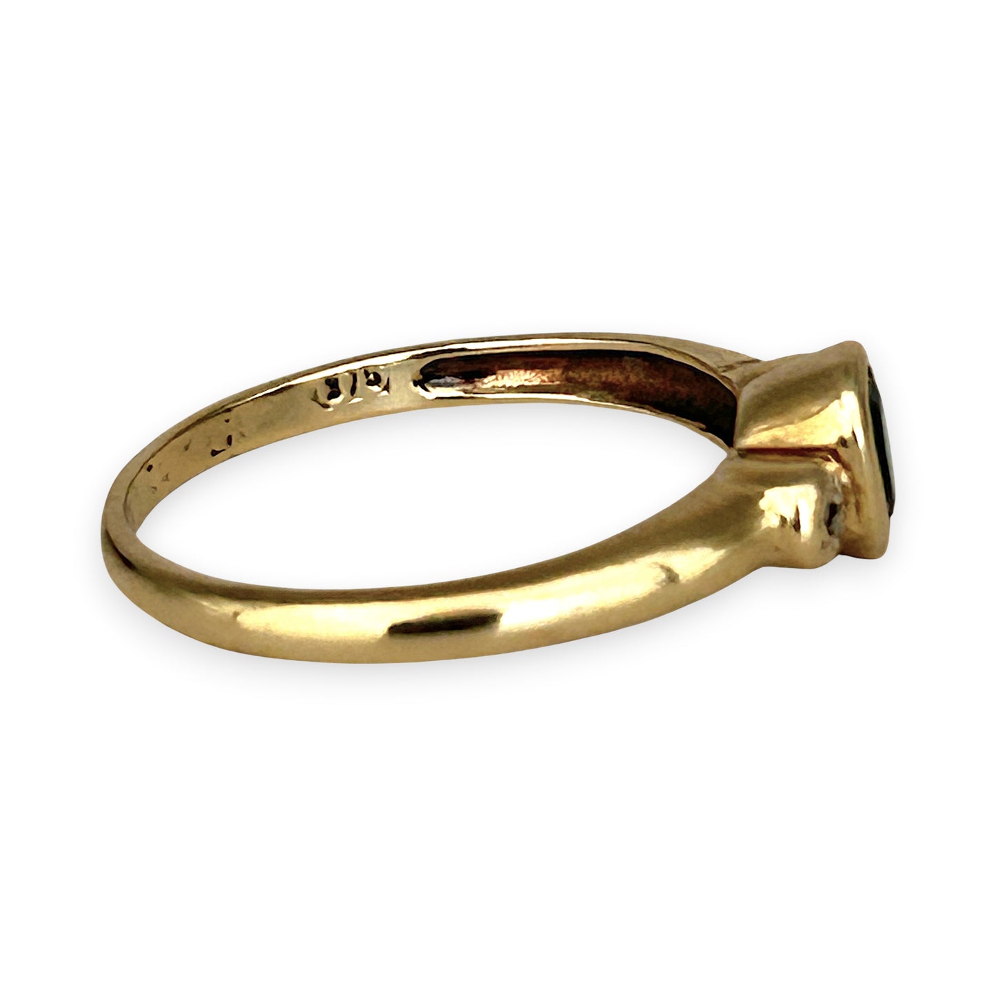 GOLD DEAL | 9kt Gold Emerald Heirloom Ring Size Z 1/2