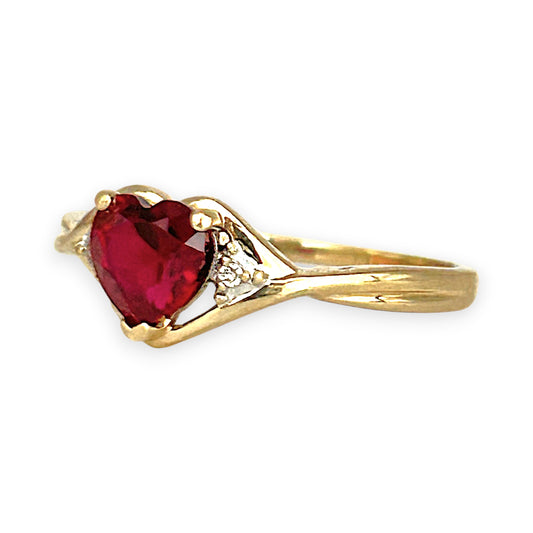 GOLD DEAL | 9ct Gold Heart Ruby & Diamond Accent Ring – Love in Every Curve
