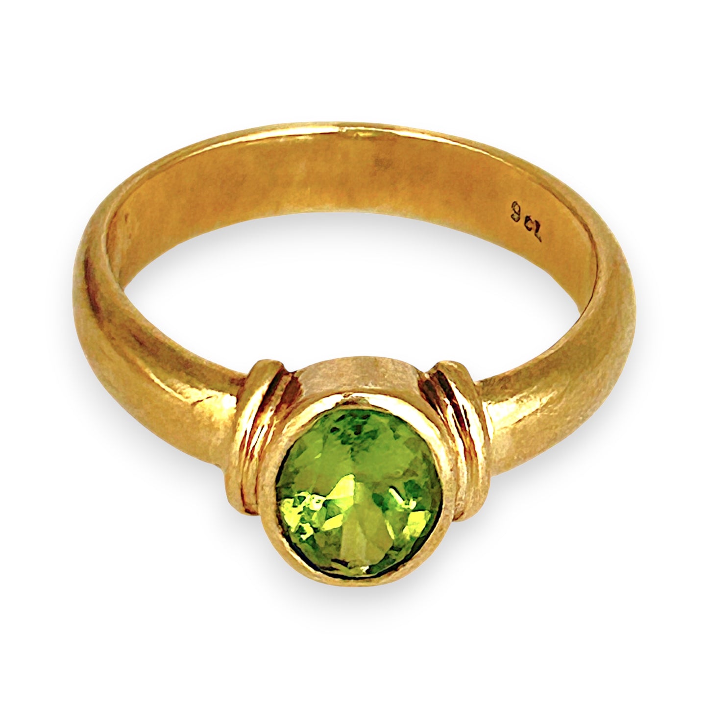 GOLD DEAL | 9ct Gold Peridot Ring – A Burst of Yellow-Green Radiance