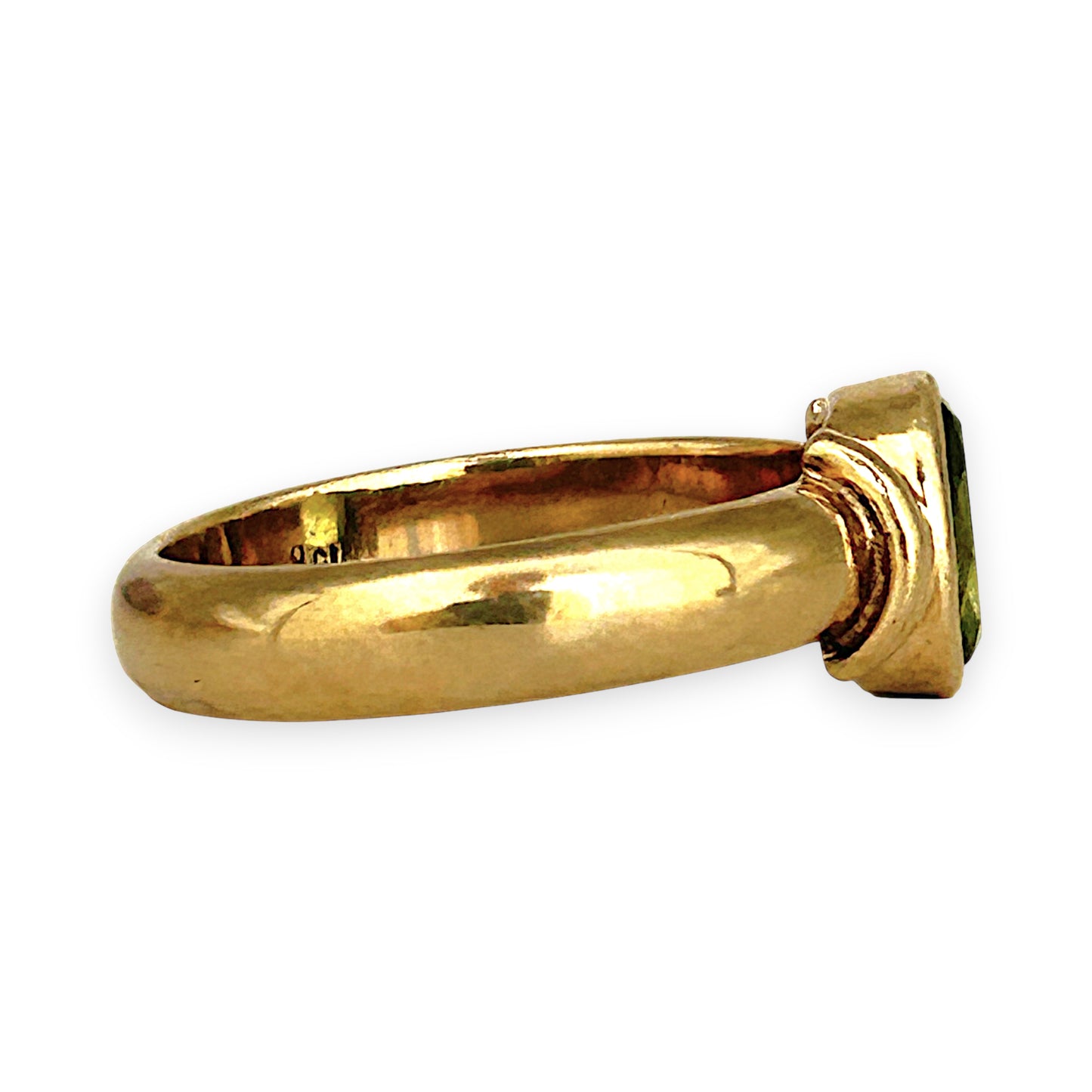 GOLD DEAL | 9ct Gold Peridot Ring – A Burst of Yellow-Green Radiance