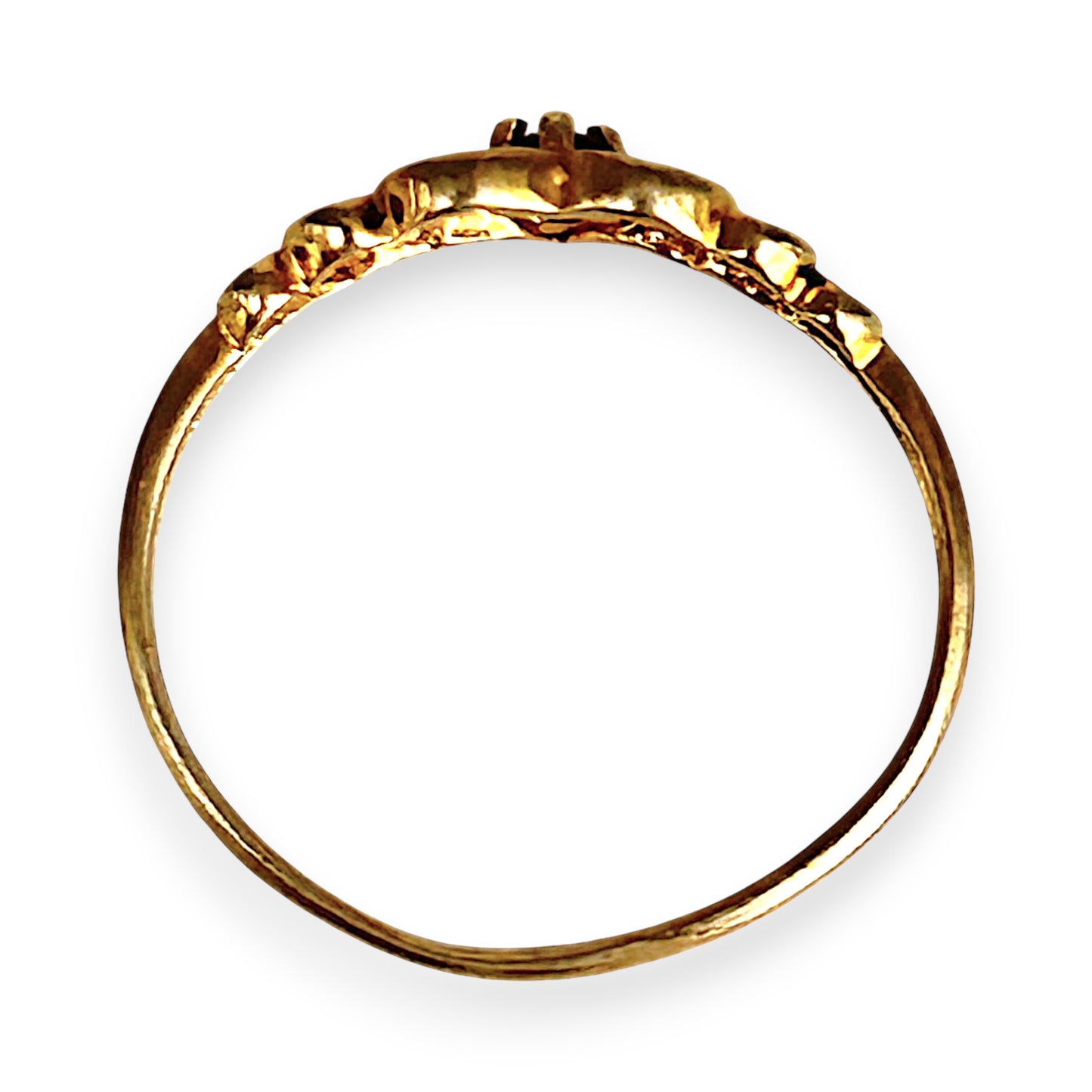 GOLD DEAL | 9ct Gold Heart Trio Ring With Reddish-Pink Ruby