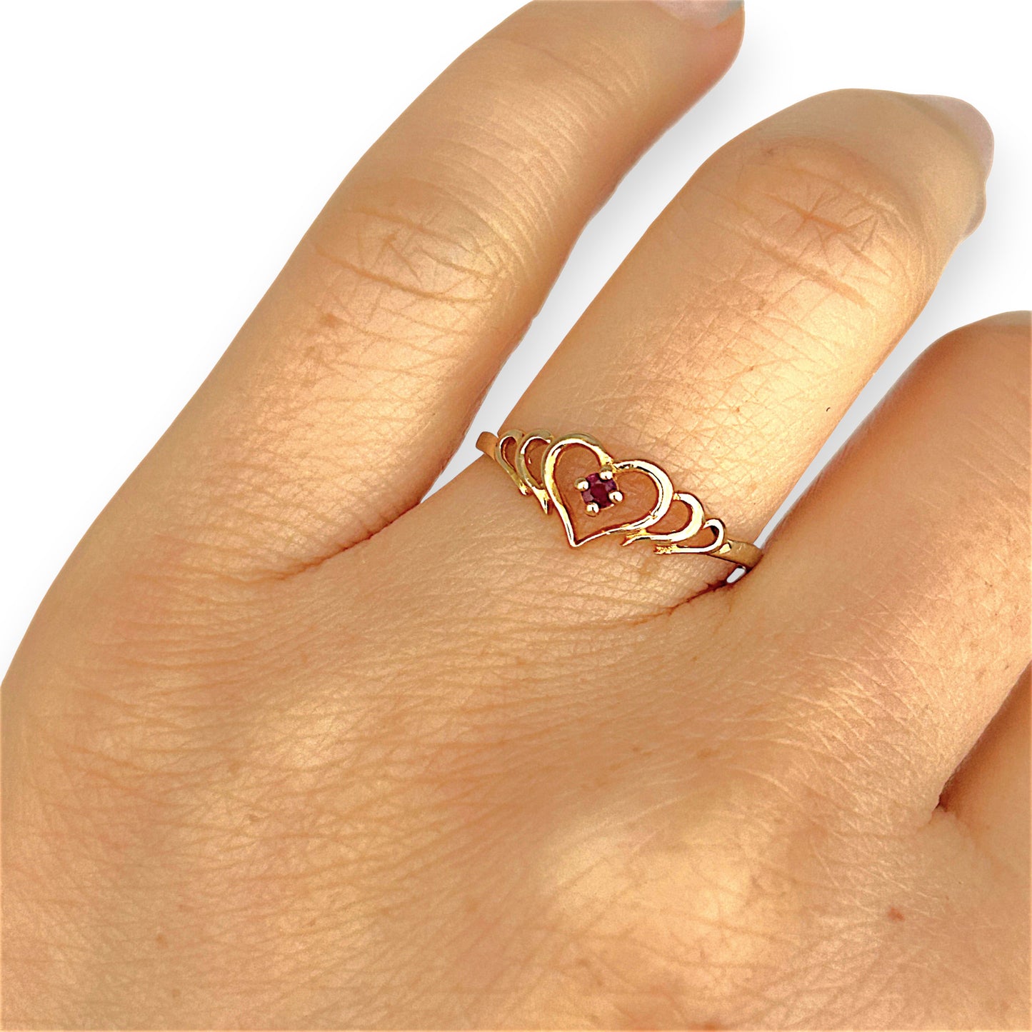 GOLD DEAL | 9ct Gold Heart Trio Ring With Reddish-Pink Ruby