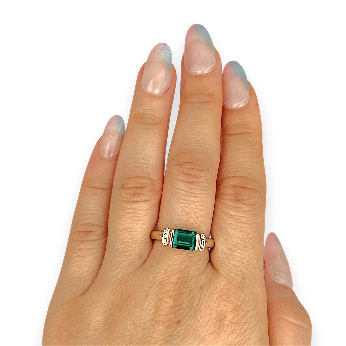 GOLD DEAL | 9ct Gold Emerald Luxe Ring Valuation $1,650
