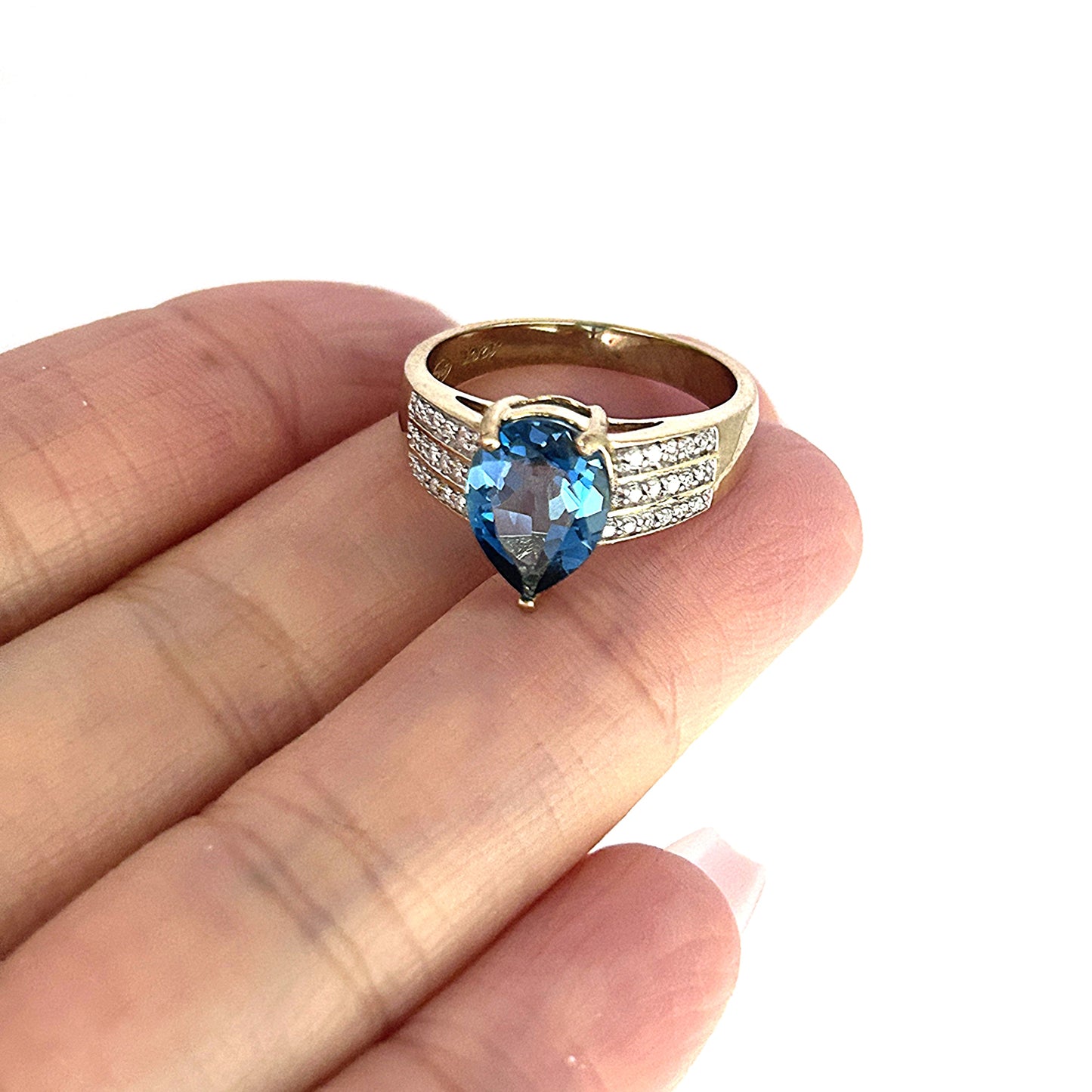 GOLD DEAL | 9ct (9K) Gold Refurbished Topaz & Diamond Dress Ring Size P Valuation $1,700