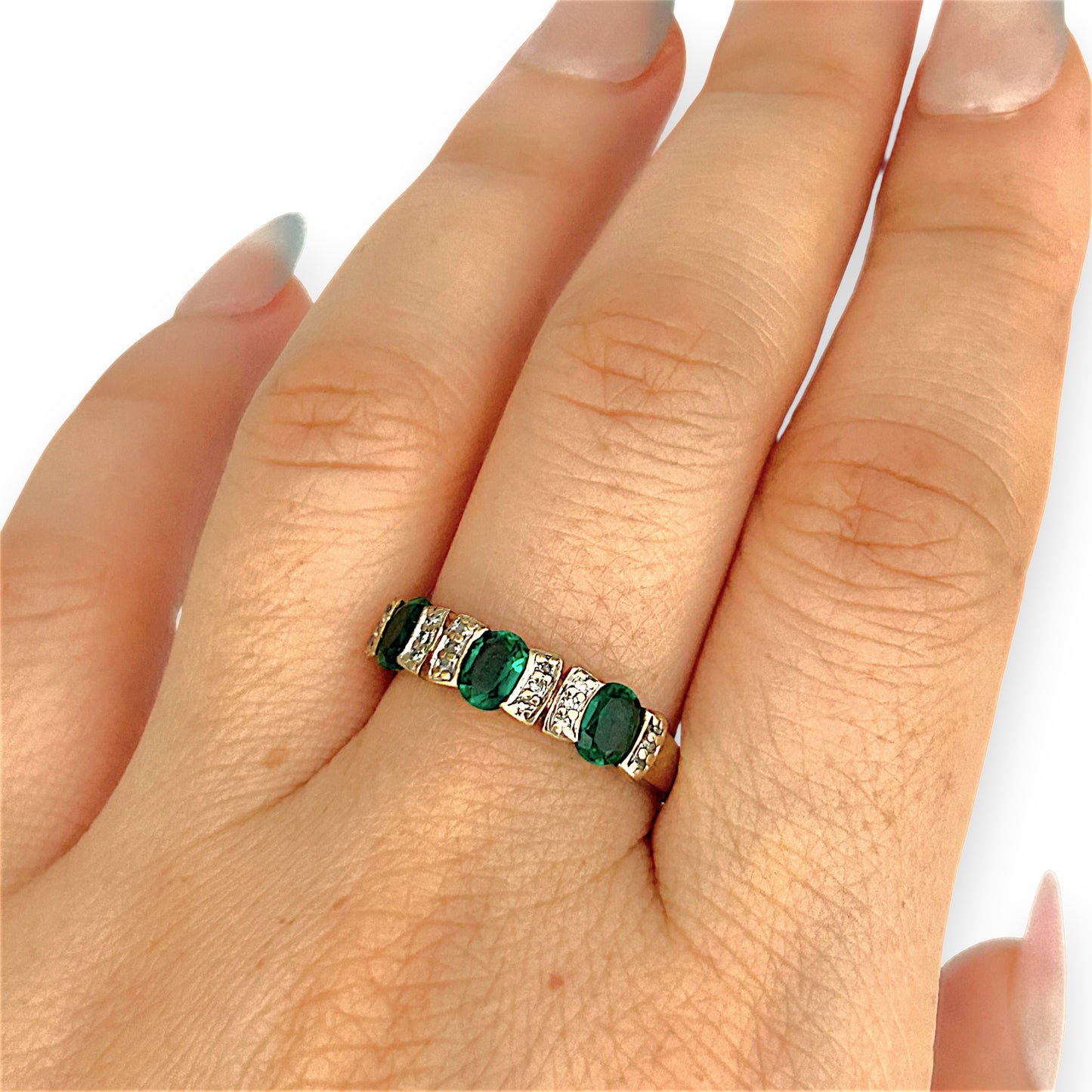 GOLD DEAL | 9kt Gold Emerald Sonata Ring Size Q