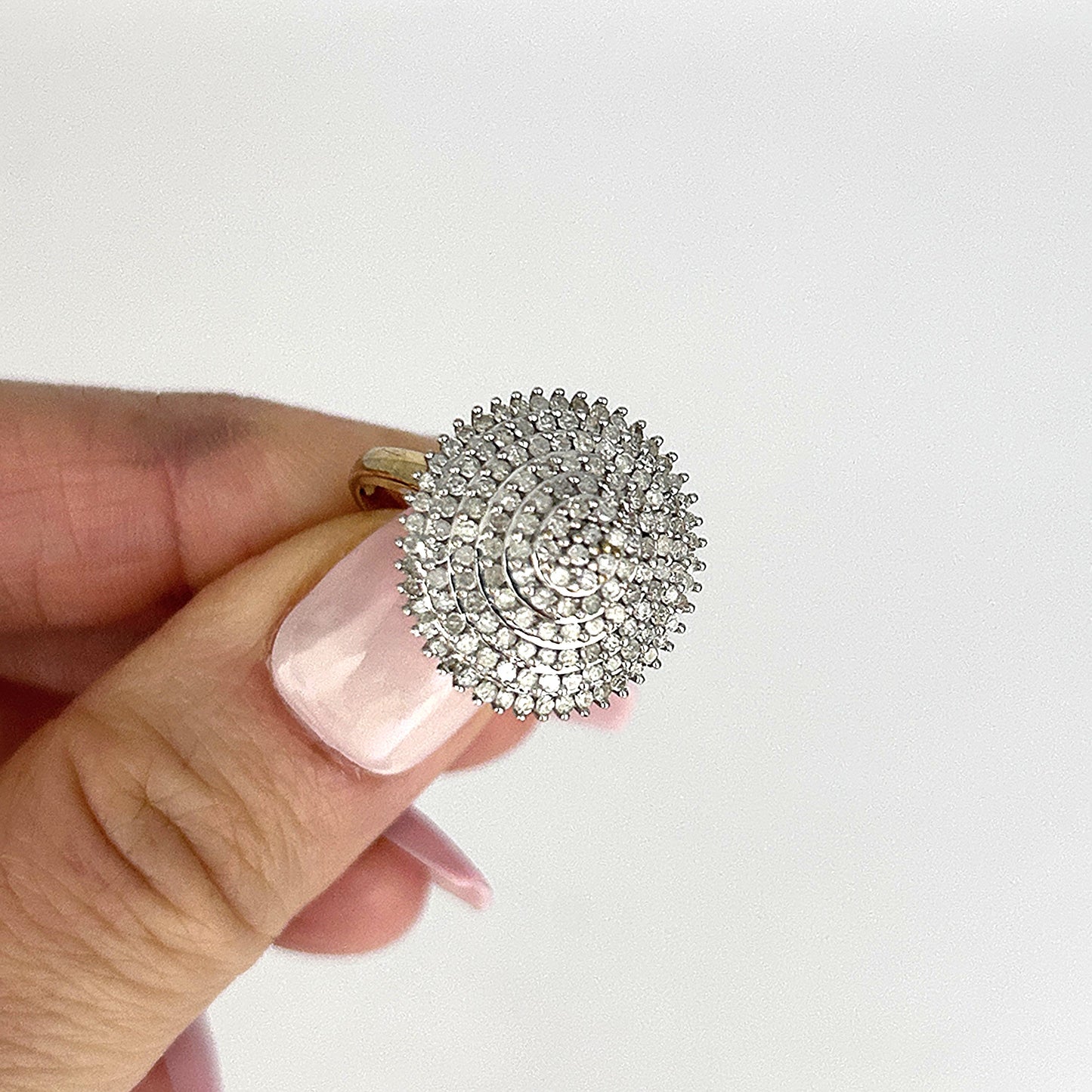 GOLD DEAL | 9ct (9K) Gold Radiant Grandeur 1ct Diamond Dome Ring Valuation $1,650