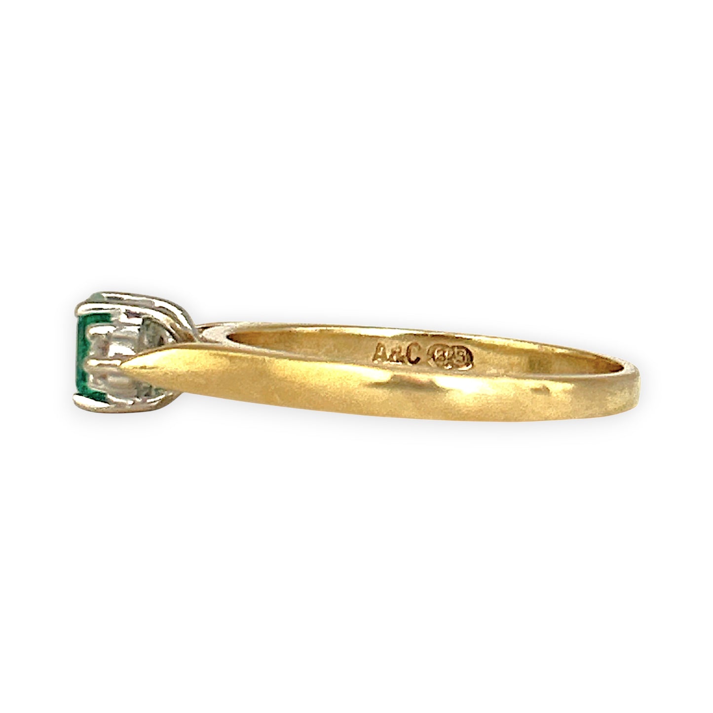 GOLD DEAL | 9ct Gold Emerald Elegance Ring Valuation $1,550