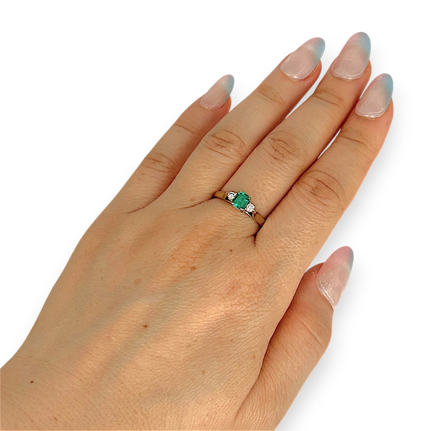 GOLD DEAL | 9ct Gold Emerald Elegance Ring Valuation $1,550
