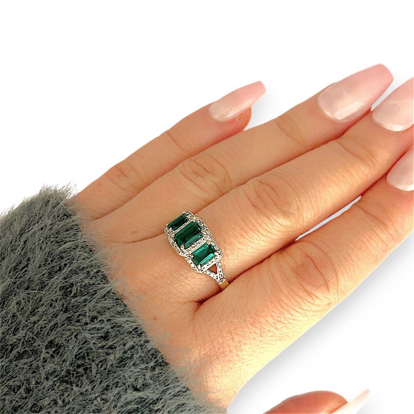 GOLD DEAL | 10ct (10K) Gold Michael Hill Emerald Radiance with Diamond Ring Valuation $1,525