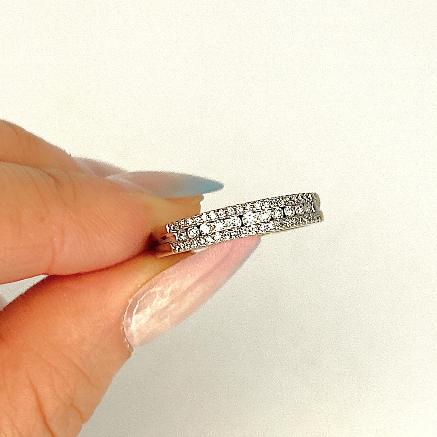 XMAS DEAL | 10kt Gold Michael Hill Radiance Eternity Band Valuation $2,200